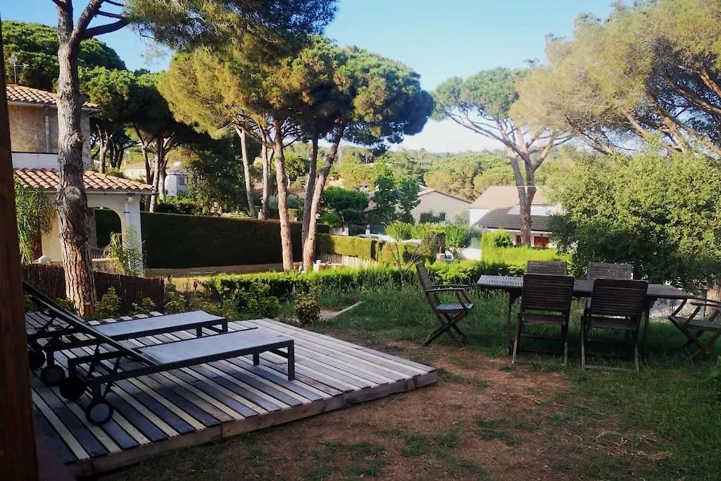 Casa Bioclimatica Y Ecologica De Madera. Villa Calonge  Spain