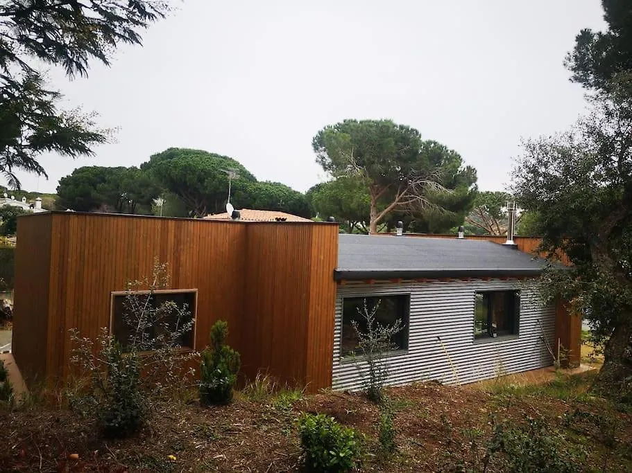 Casa Bioclimatica Y Ecologica De Madera. Villa Calonge  0*, Calonge (Catalonia) Spanje